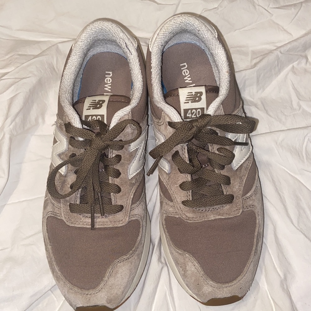 New Balance women shoes